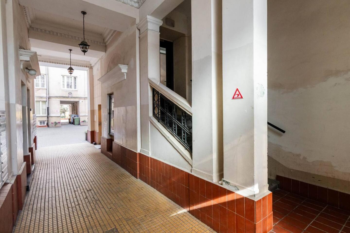 Fifty Studio City Center Sienna Варшава Экстерьер фото